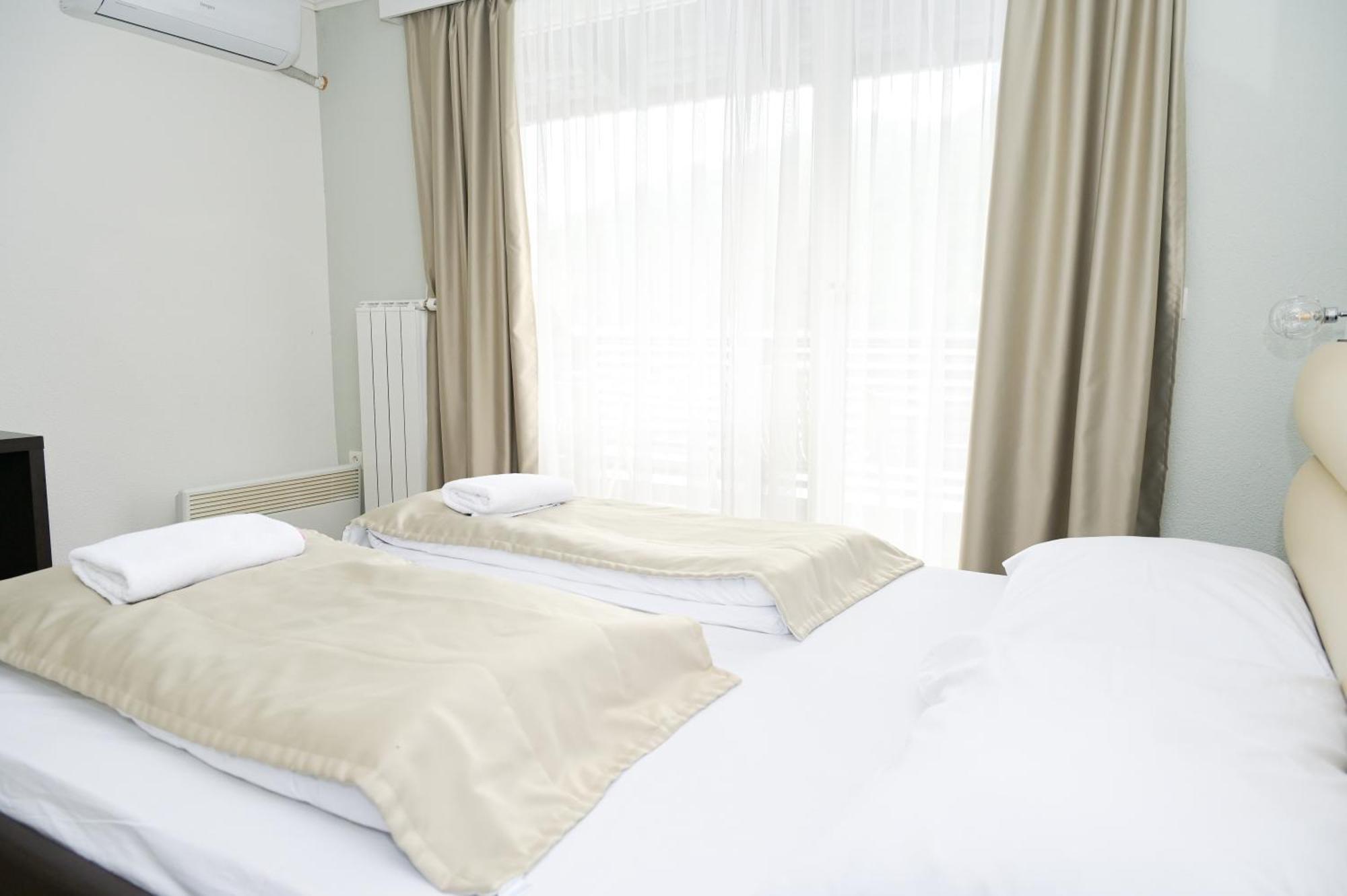 Motel Plaza Jajce Eksteriør billede