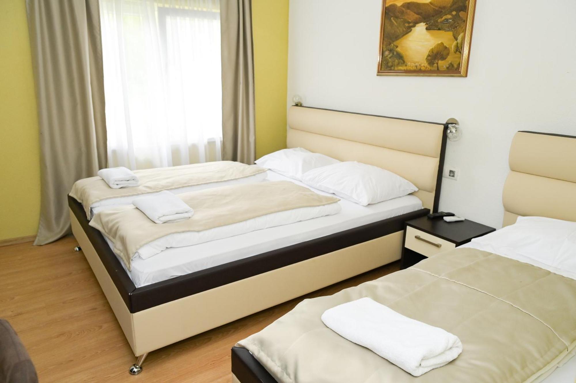 Motel Plaza Jajce Eksteriør billede