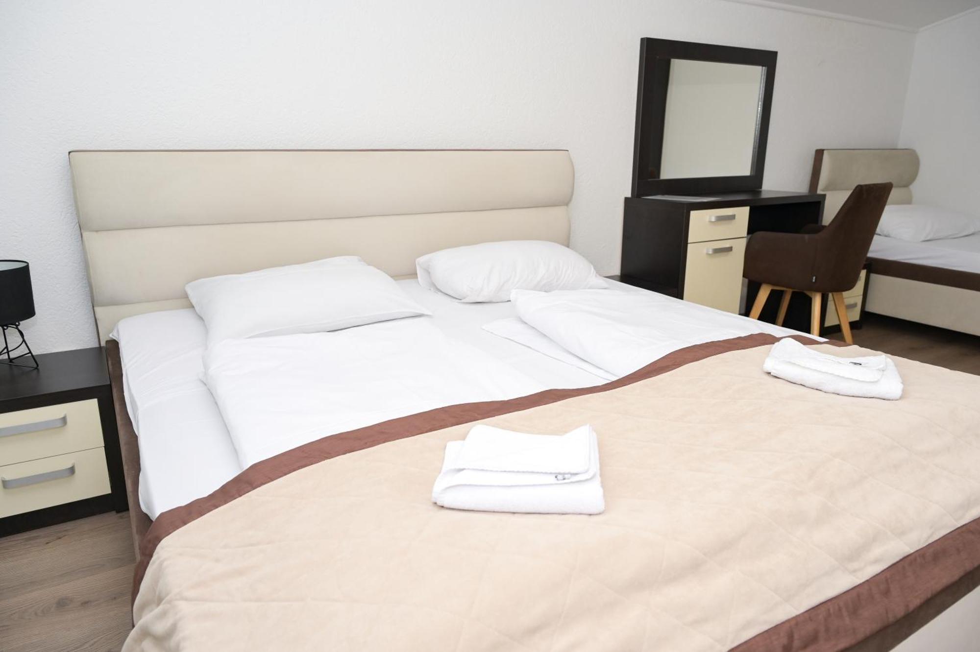 Motel Plaza Jajce Eksteriør billede