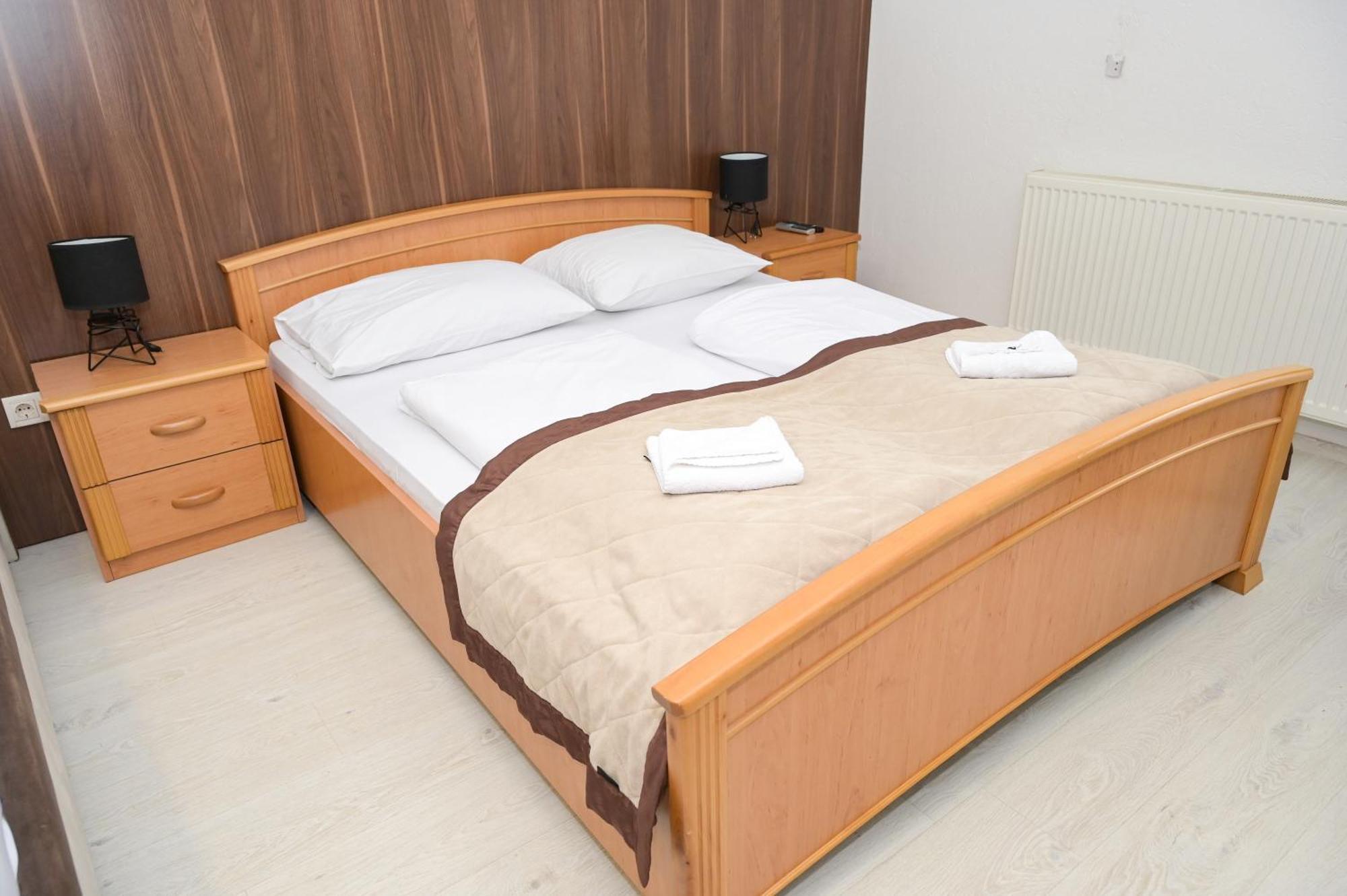 Motel Plaza Jajce Eksteriør billede