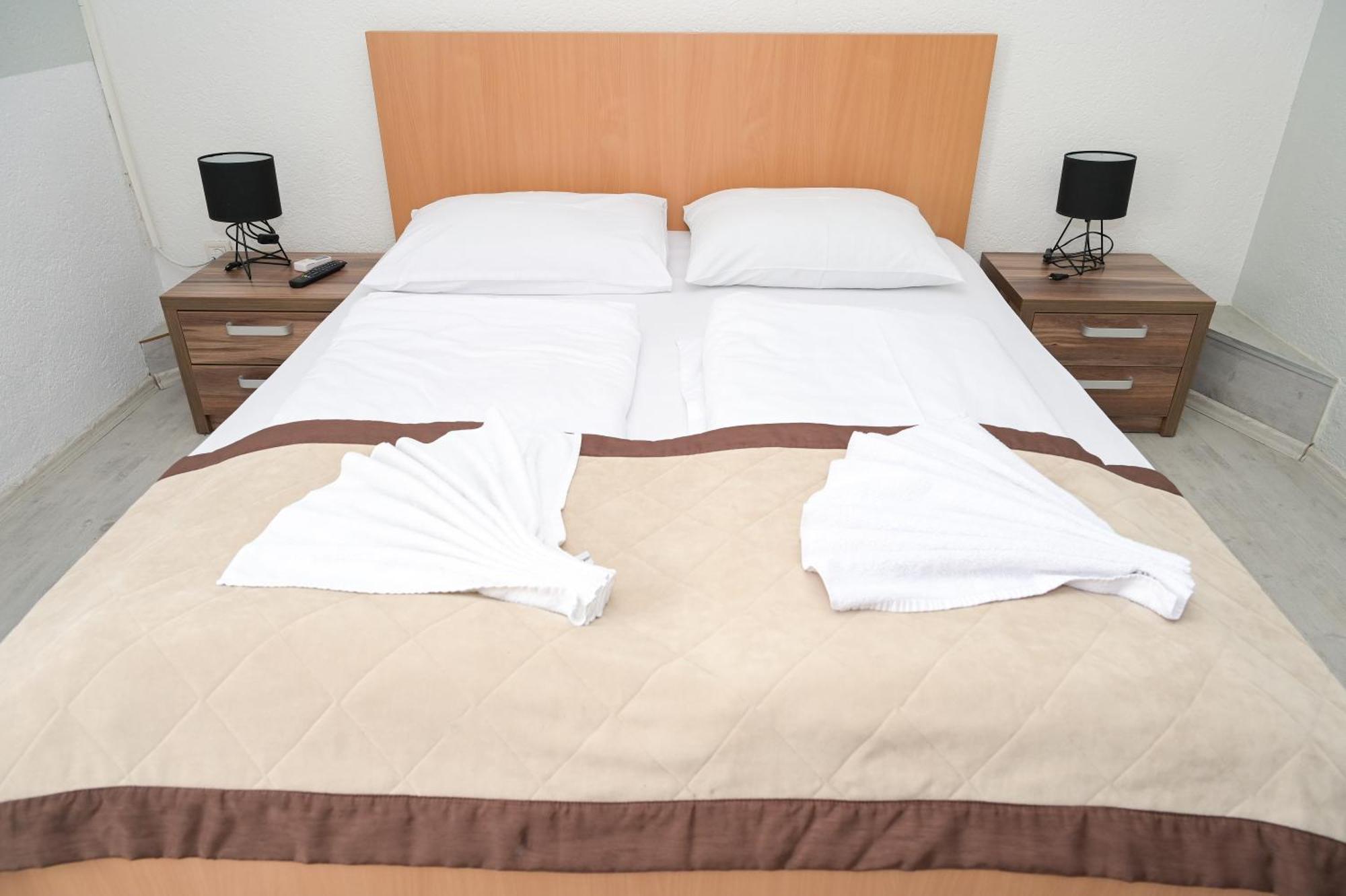 Motel Plaza Jajce Eksteriør billede